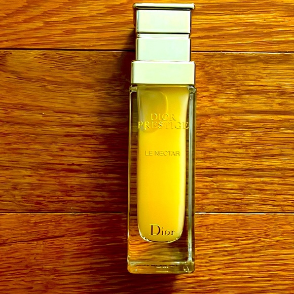 Dior Serum (Anti-Aging) - Picture 1 of 2